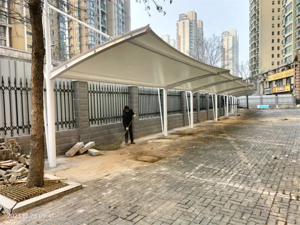 详细的膜结构车棚布怎么施工在这里！